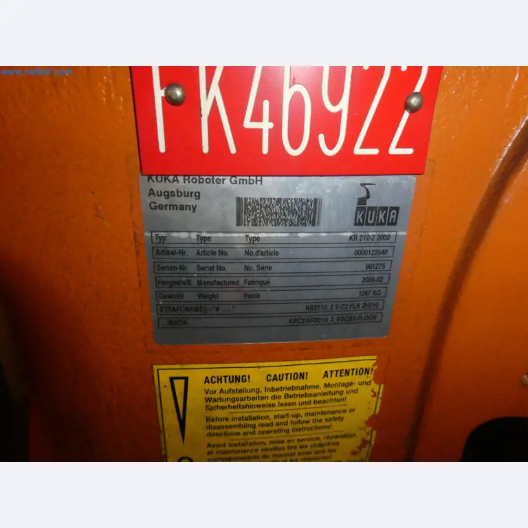 Robots, welding equipment and assembly accessories from the automotive industry-15