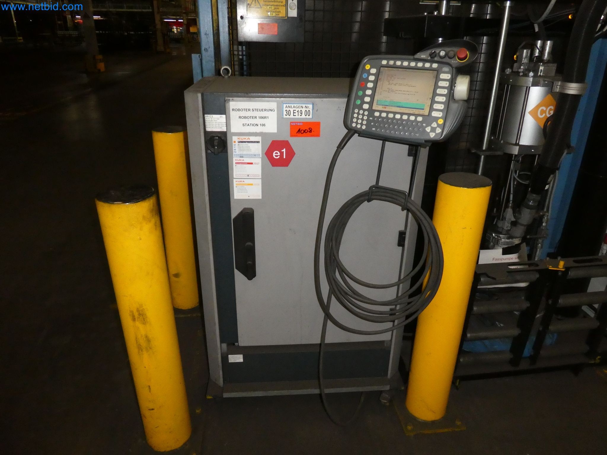 Robots, welding equipment and assembly accessories from the automotive industry-16