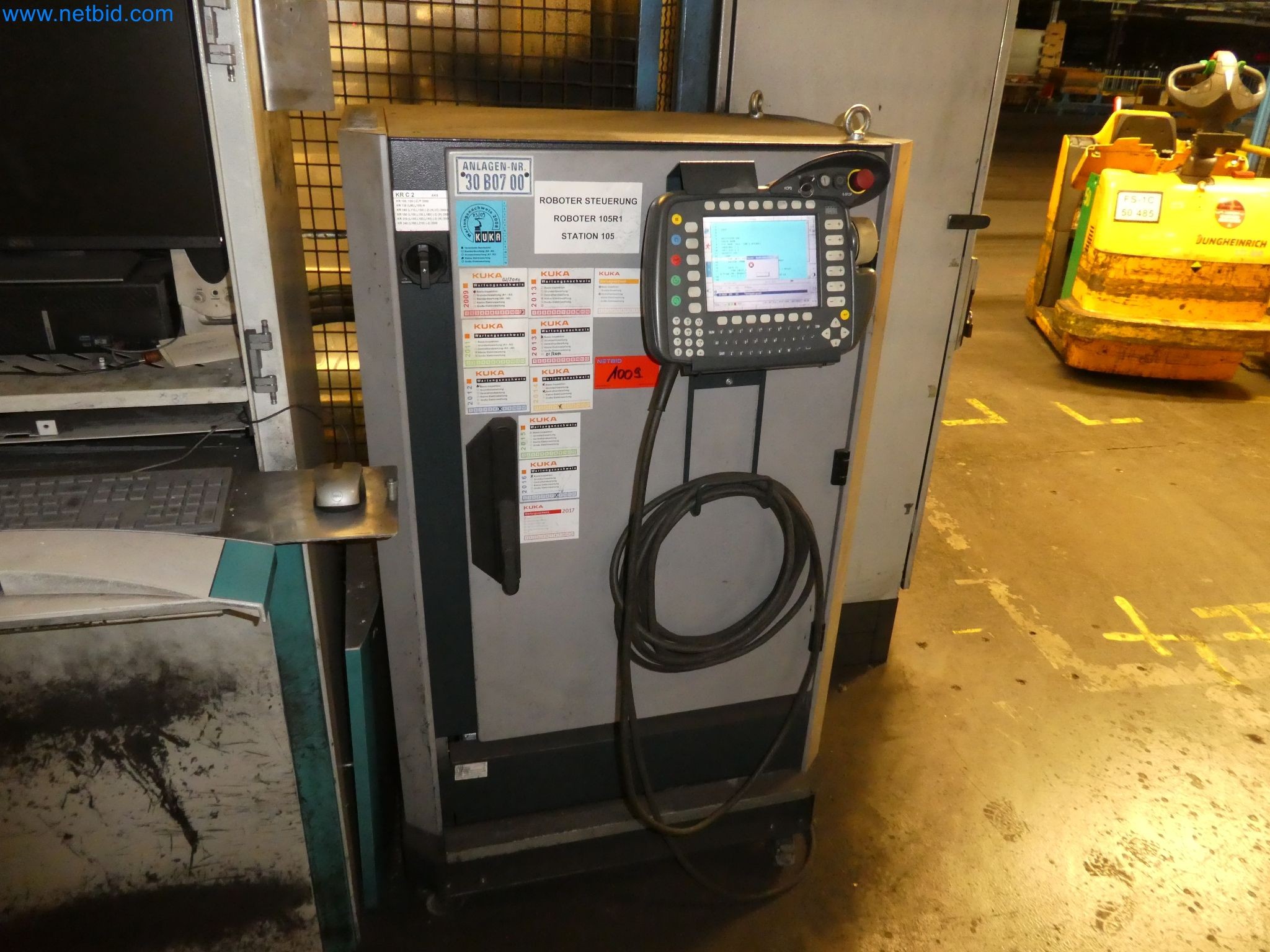 Robots, welding equipment and assembly accessories from the automotive industry-18