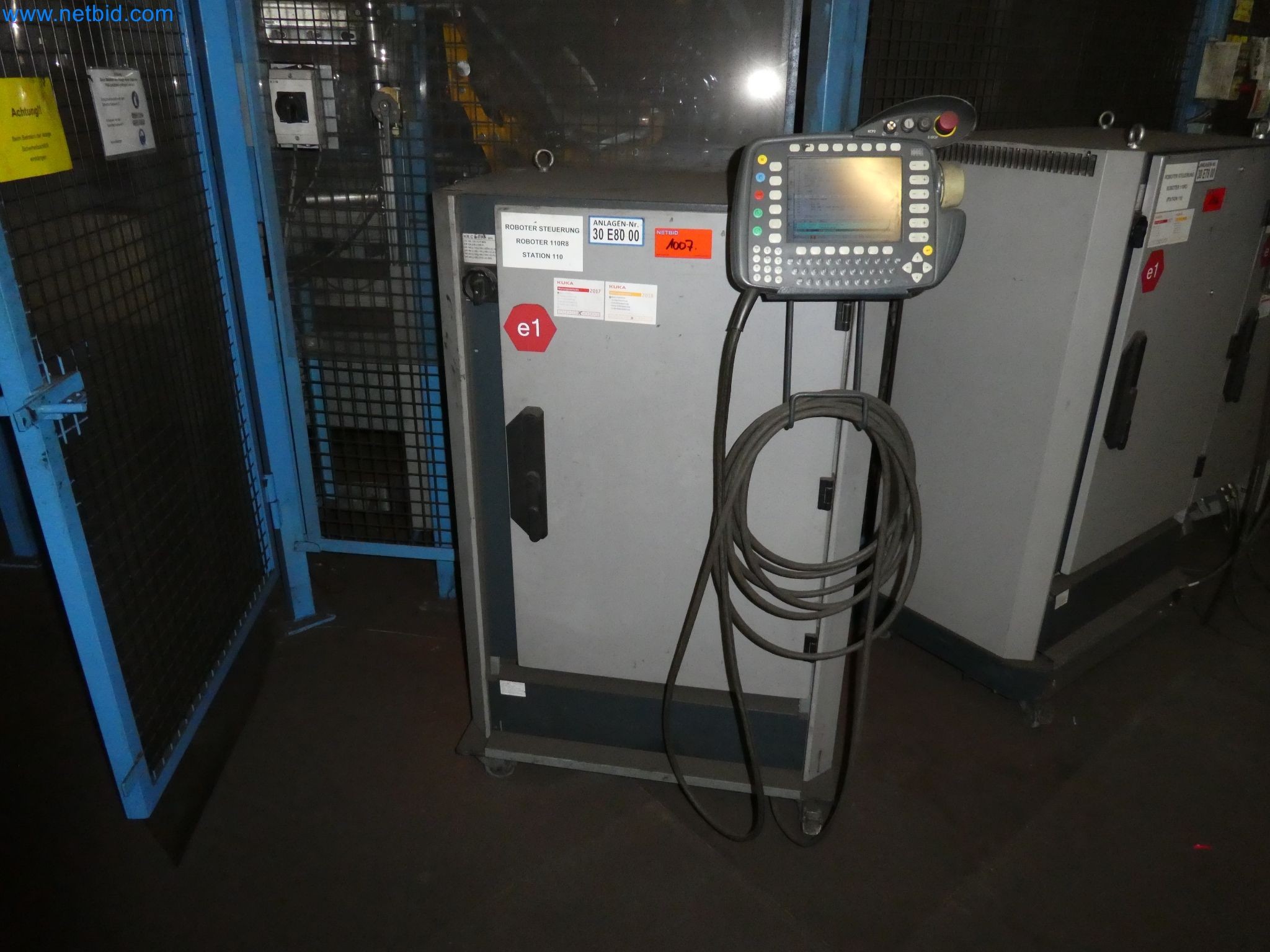 Robots, welding equipment and assembly accessories from the automotive industry-21