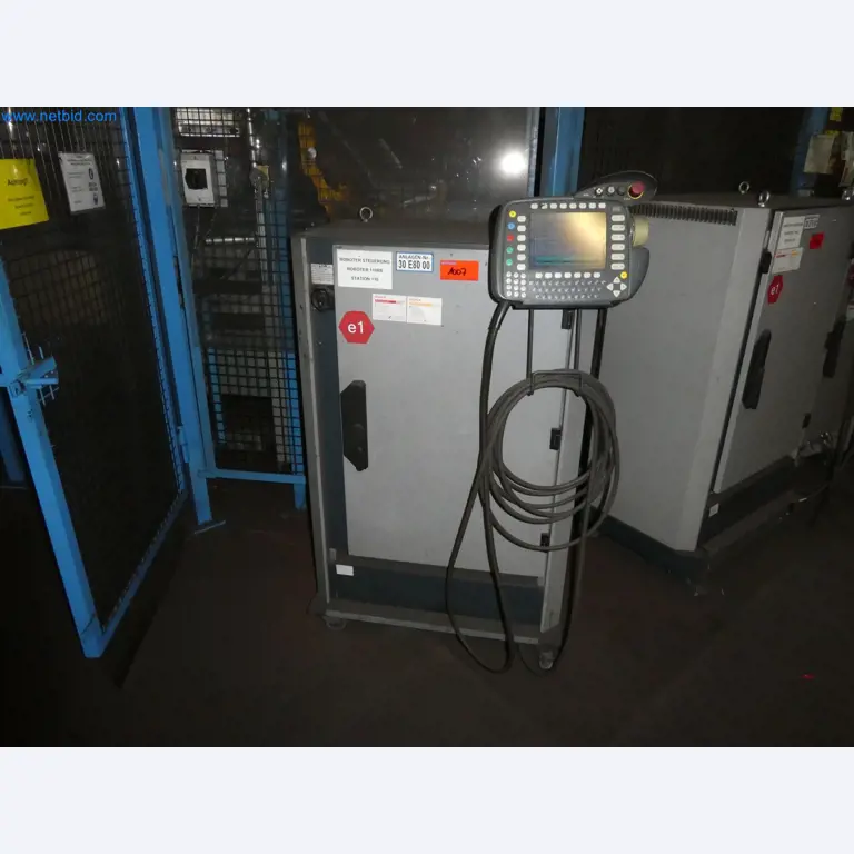 Robots, welding equipment and assembly accessories from the automotive industry-21