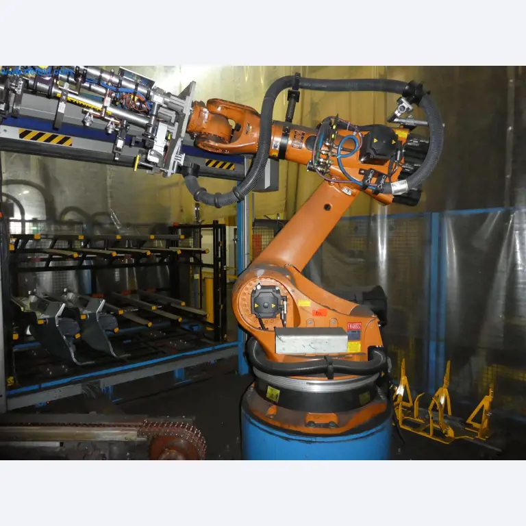 Robots, welding equipment and assembly accessories from the automotive industry-22
