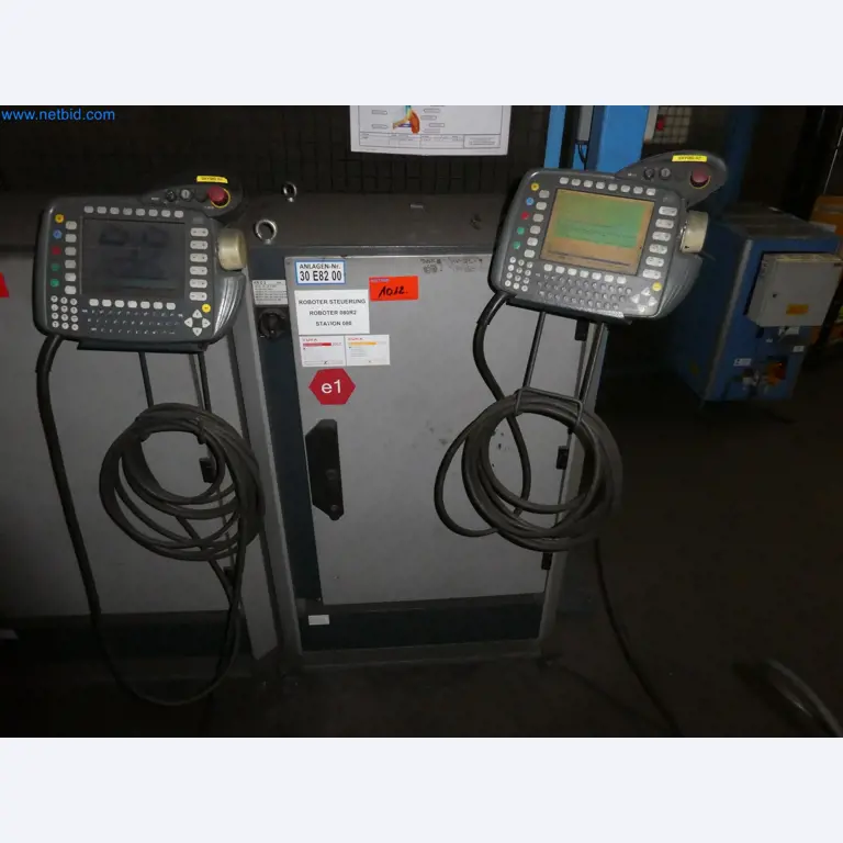 Robots, welding equipment and assembly accessories from the automotive industry-26