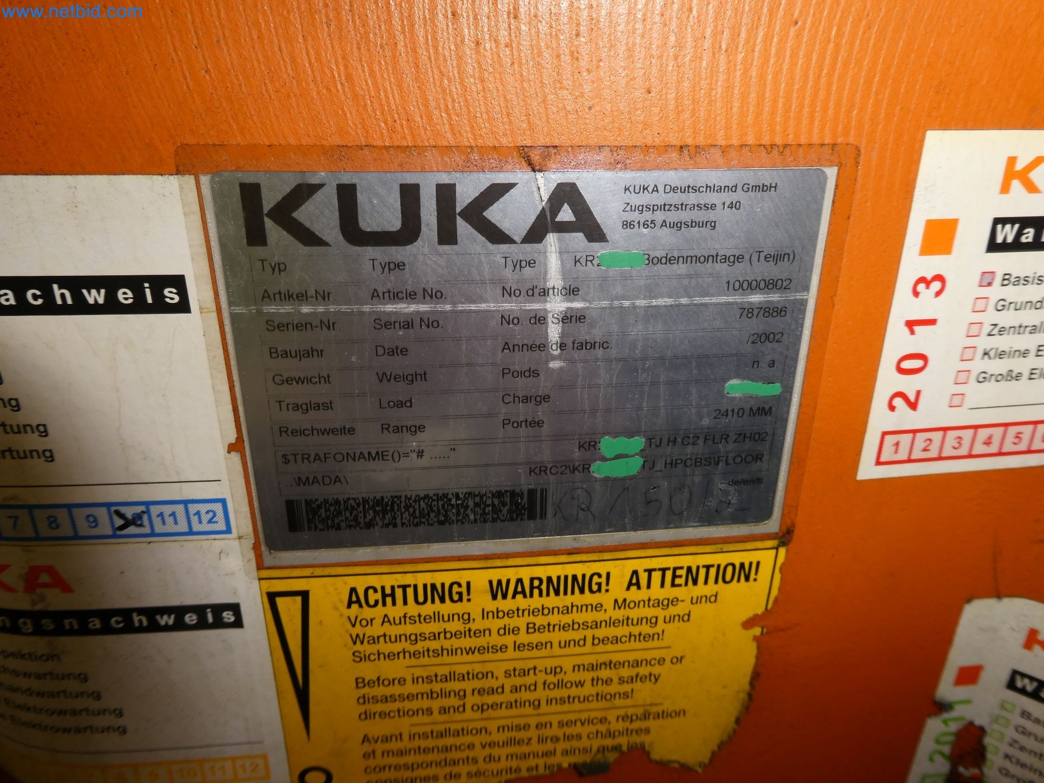 Robots, welding equipment and assembly accessories from the automotive industry-30