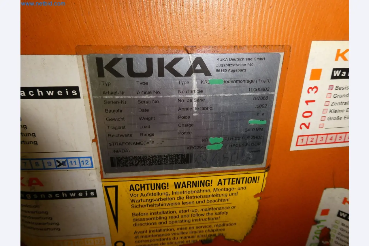 Robots, welding equipment and assembly accessories from the automotive industry-30