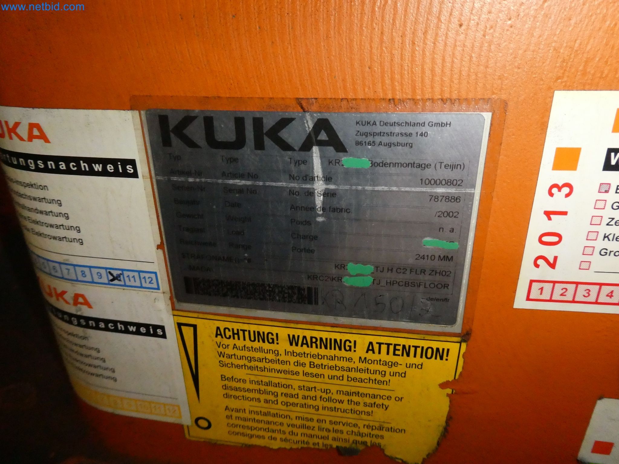 Robots, welding equipment and assembly accessories from the automotive industry-33