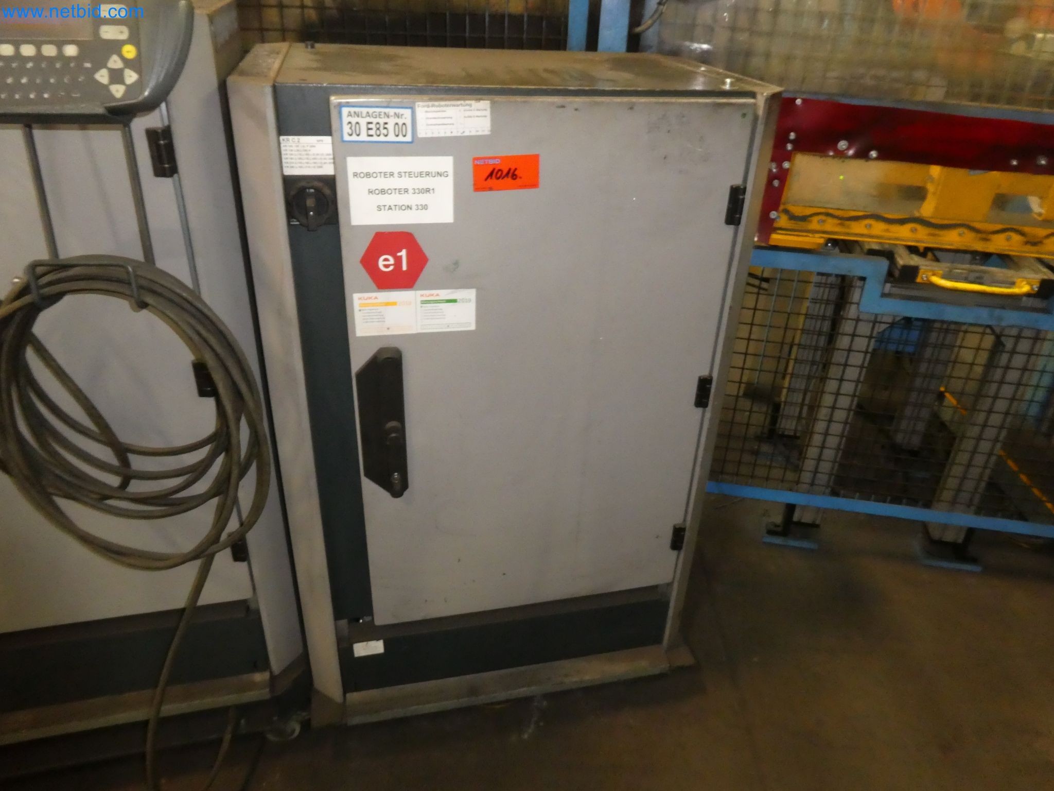 Robots, welding equipment and assembly accessories from the automotive industry-35