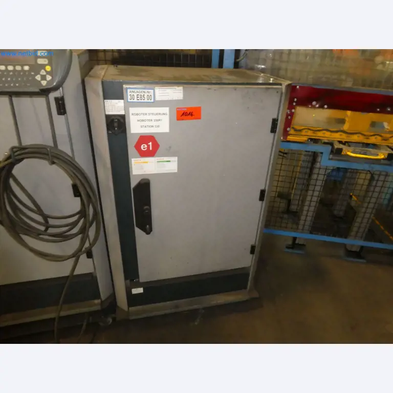 Robots, welding equipment and assembly accessories from the automotive industry-35