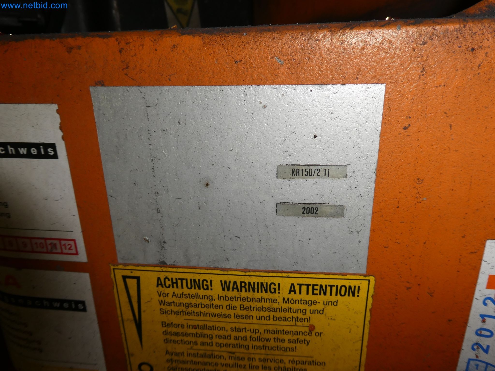 Robots, welding equipment and assembly accessories from the automotive industry-3