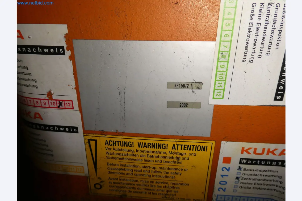 Robots, welding equipment and assembly accessories from the automotive industry-44