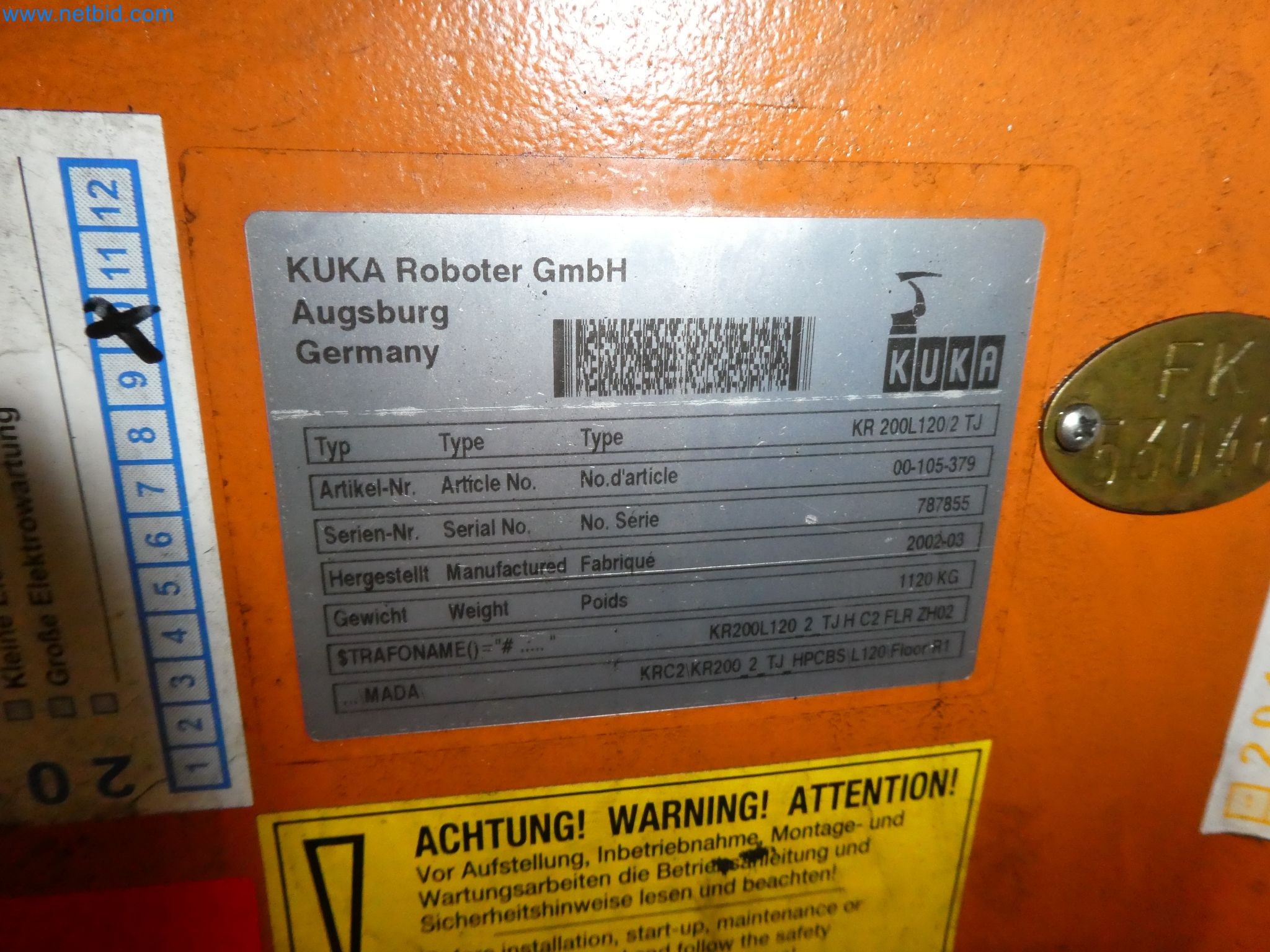 Robots, welding equipment and assembly accessories from the automotive industry-55