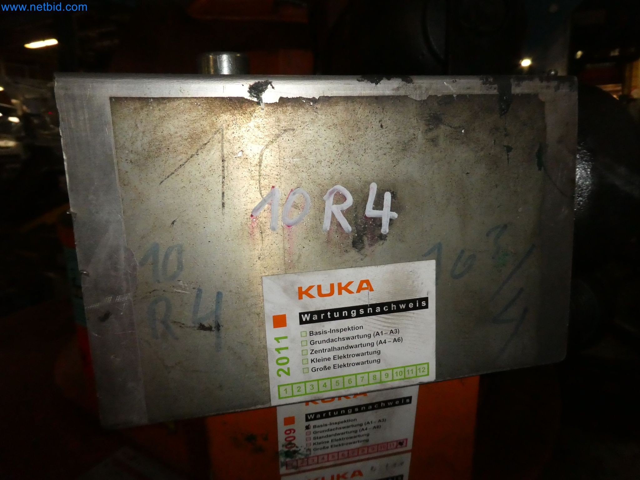 Robots, welding equipment and assembly accessories from the automotive industry-56