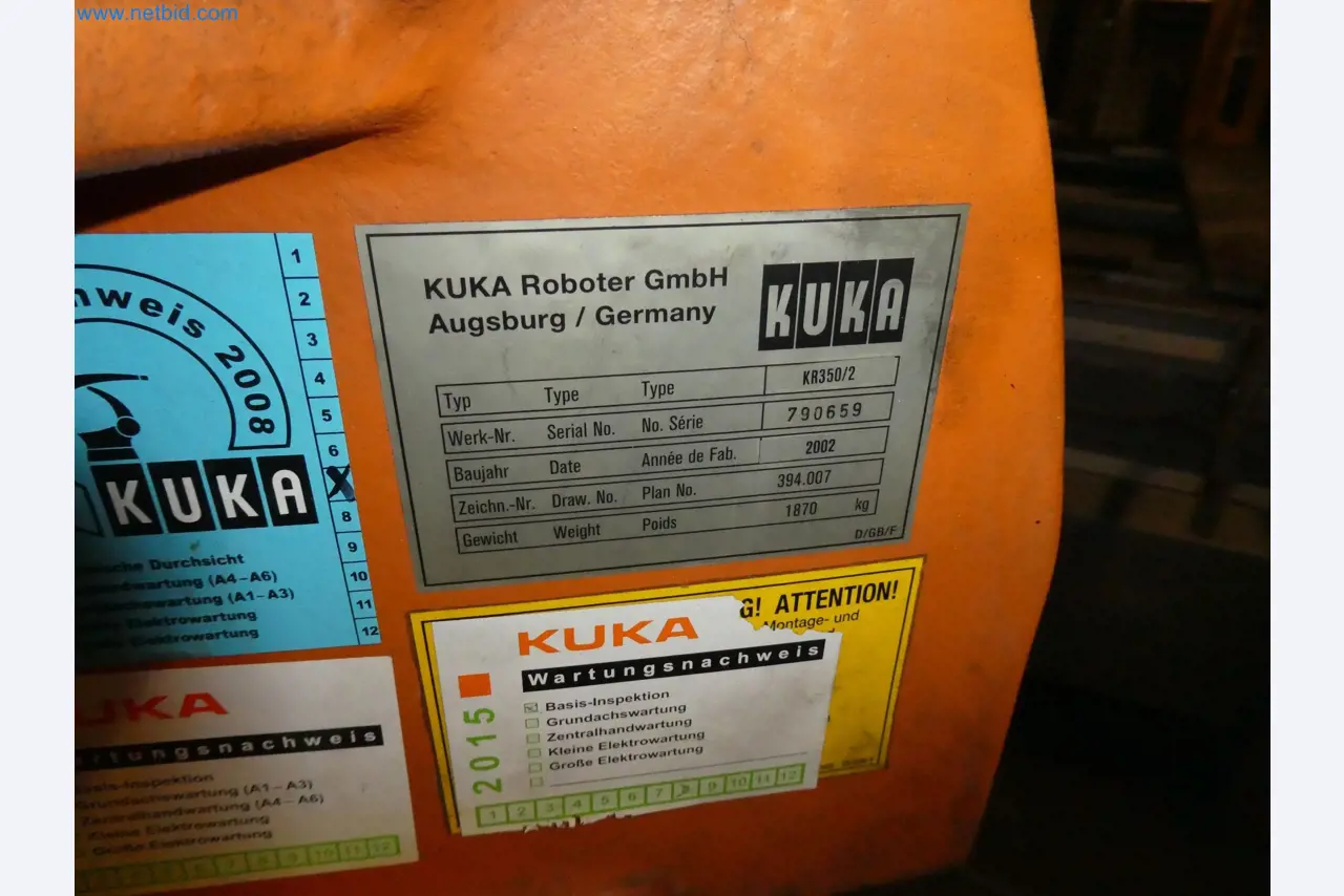 Robots, welding equipment and assembly accessories from the automotive industry-58