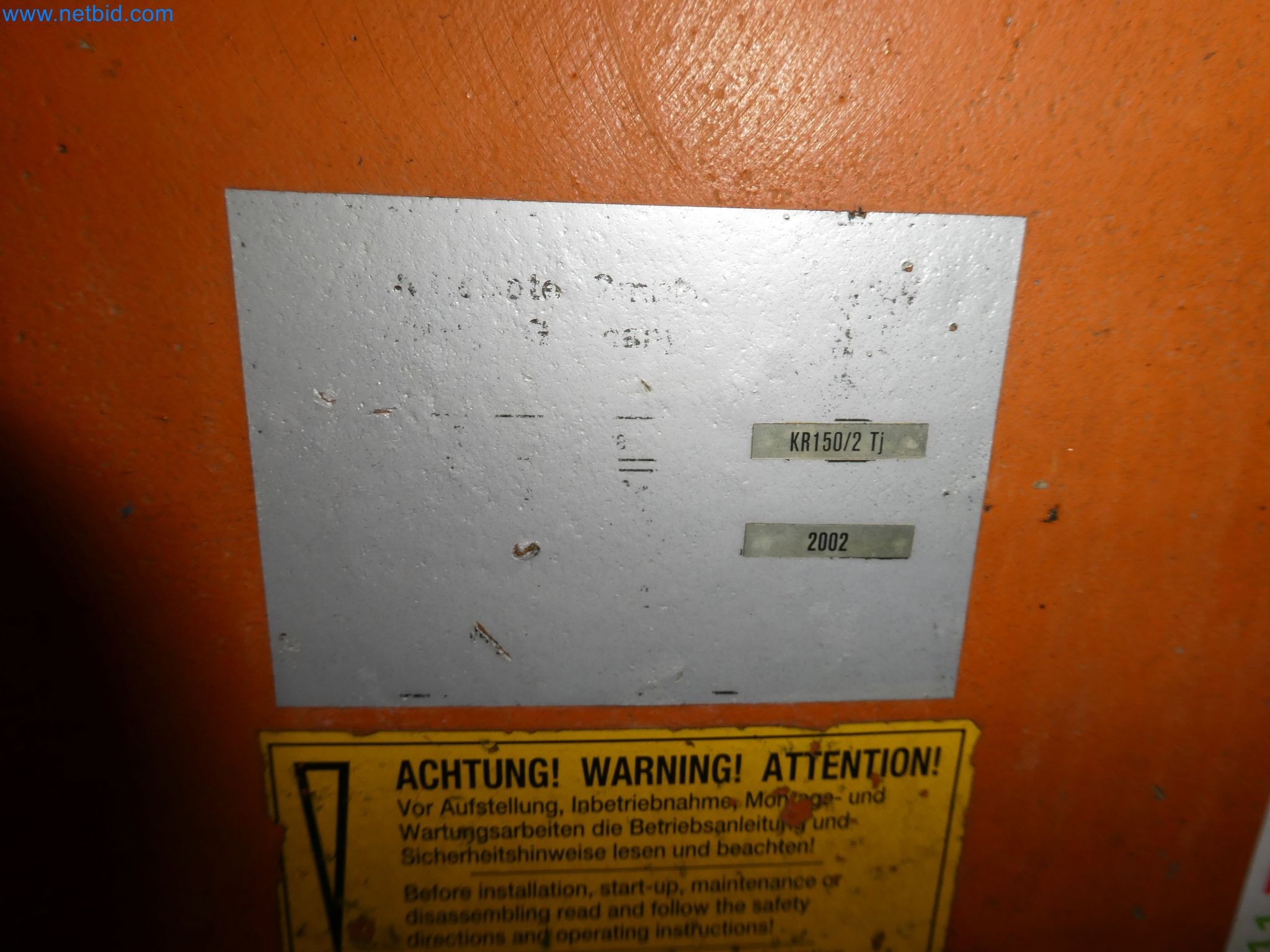 Robots, welding equipment and assembly accessories from the automotive industry-66