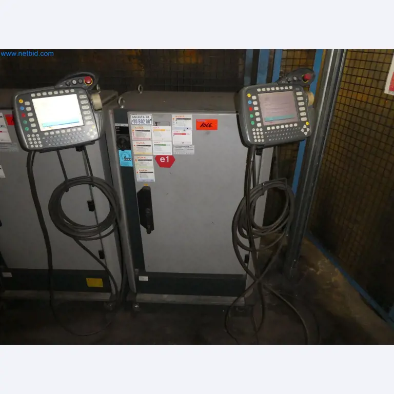 Robots, welding equipment and assembly accessories from the automotive industry-68