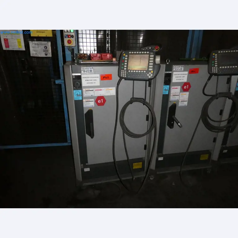 Robots, welding equipment and assembly accessories from the automotive industry-6