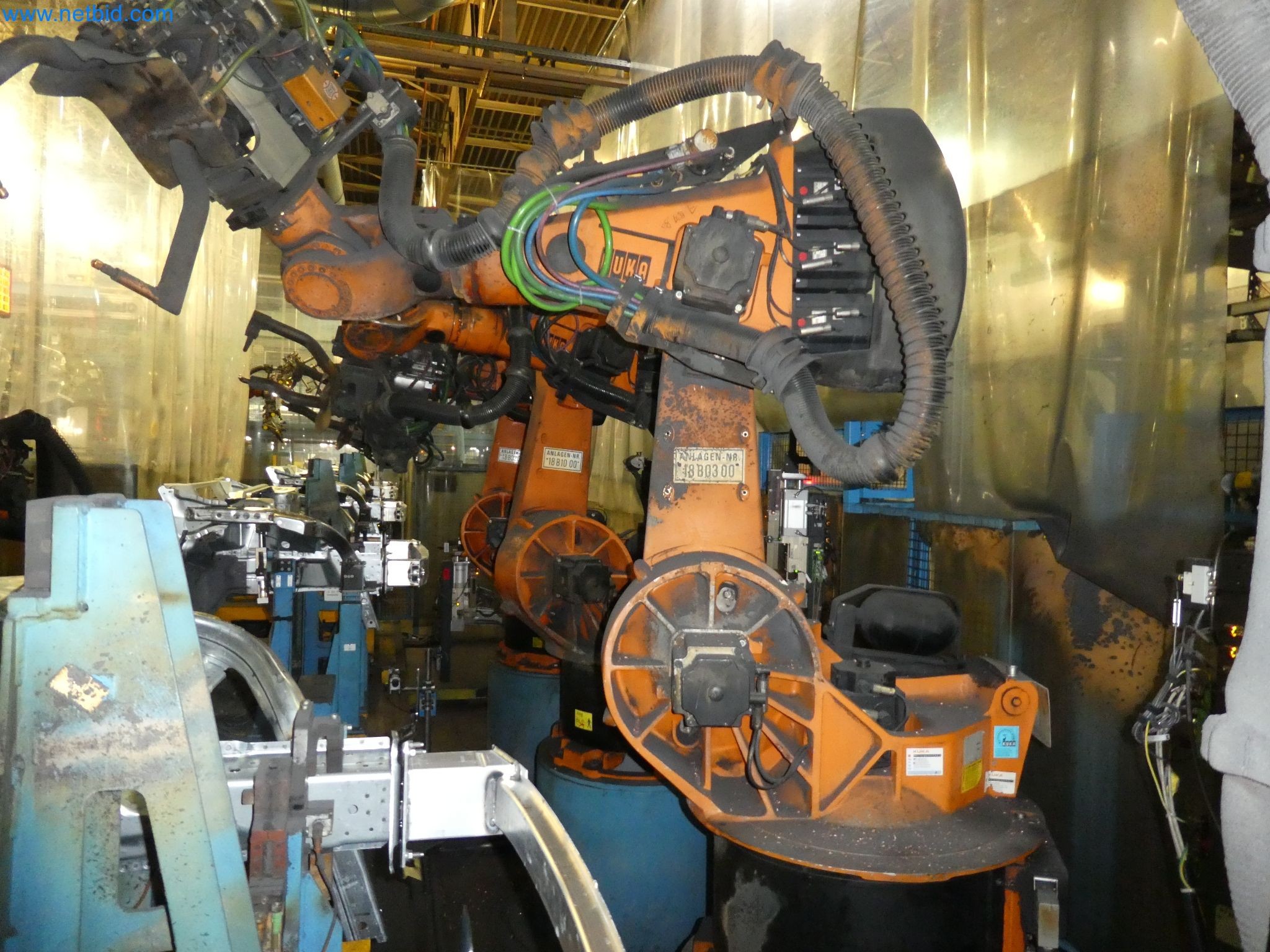 Robots, welding equipment and assembly accessories from the automotive industry-72