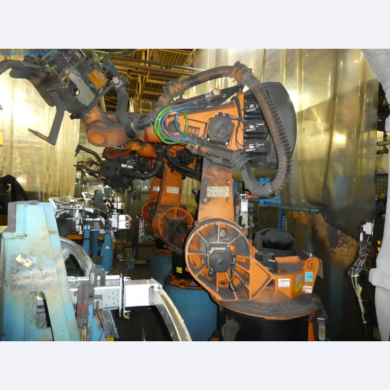 Robots, welding equipment and assembly accessories from the automotive industry-72