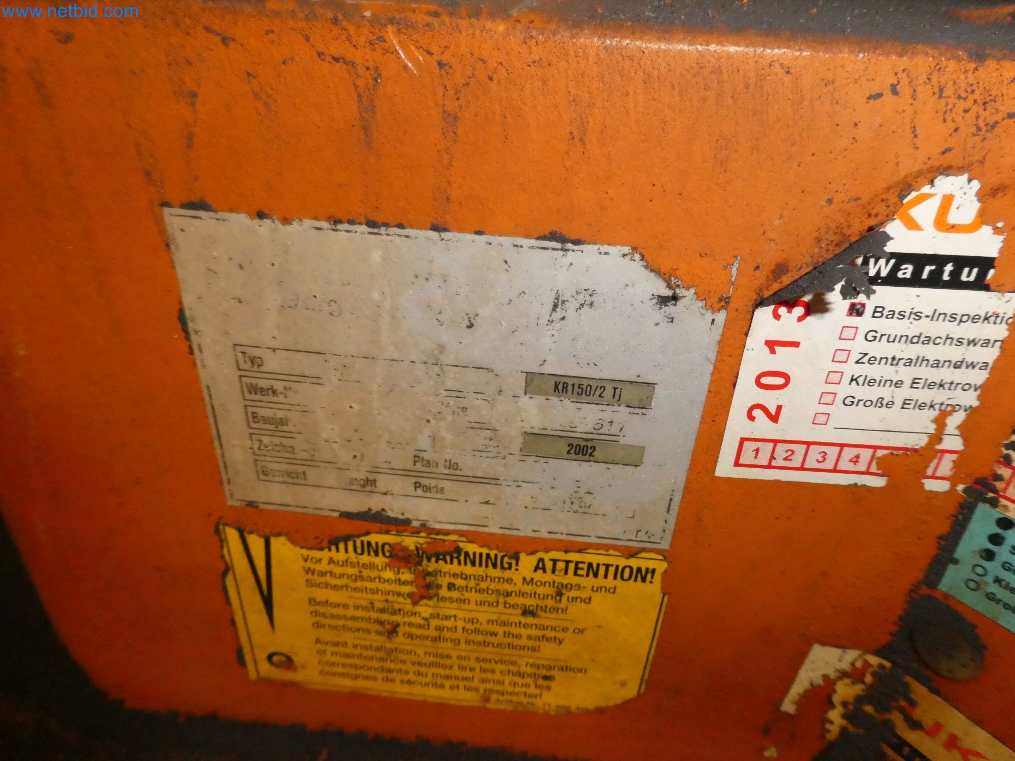 Robots, welding equipment and assembly accessories from the automotive industry-76