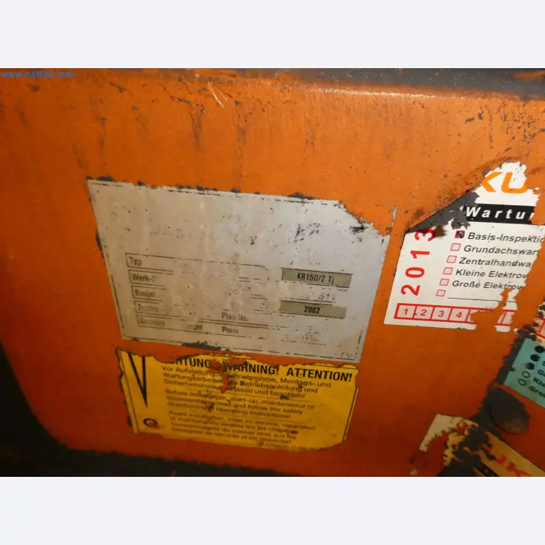 Robots, welding equipment and assembly accessories from the automotive industry-76