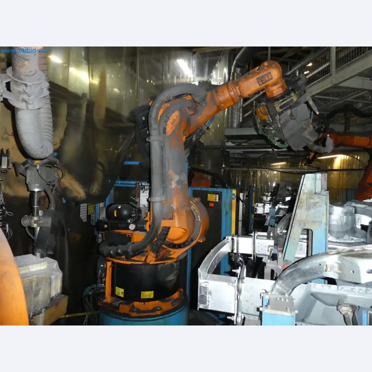 Robots, welding equipment and assembly accessories from the automotive industry-77