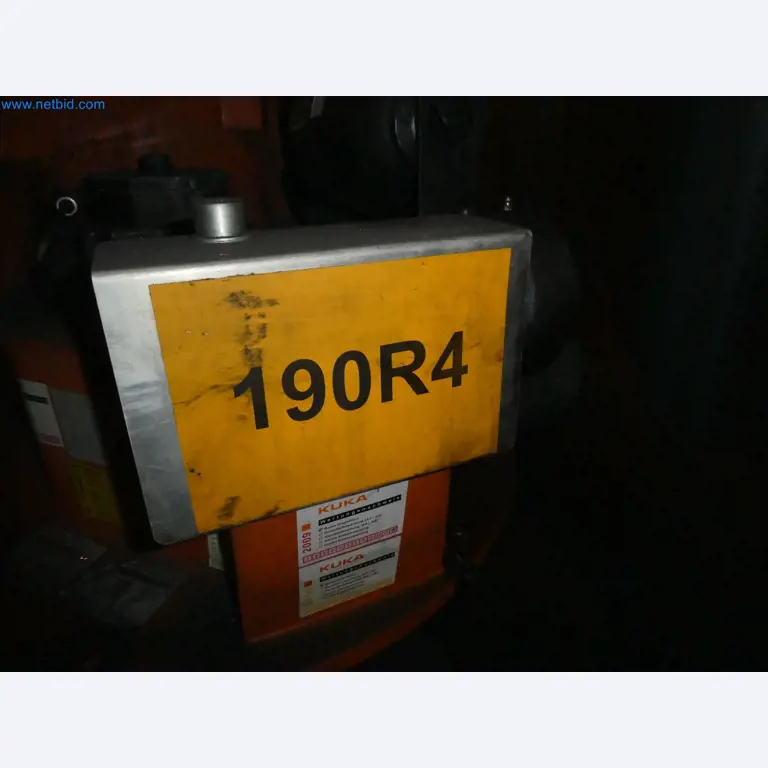 Robots, welding equipment and assembly accessories from the automotive industry-84