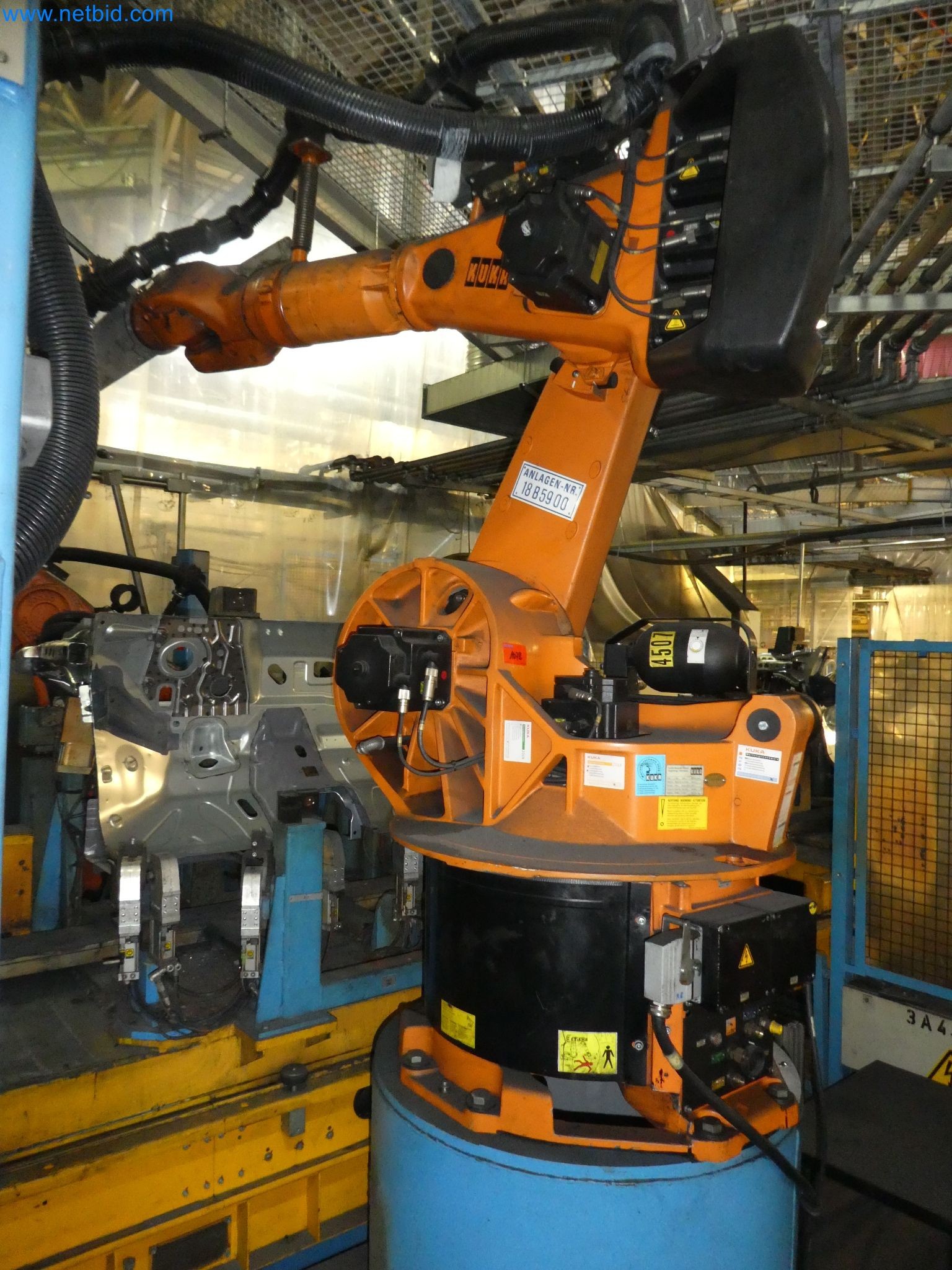 Robots, welding equipment and assembly accessories from the automotive industry-91