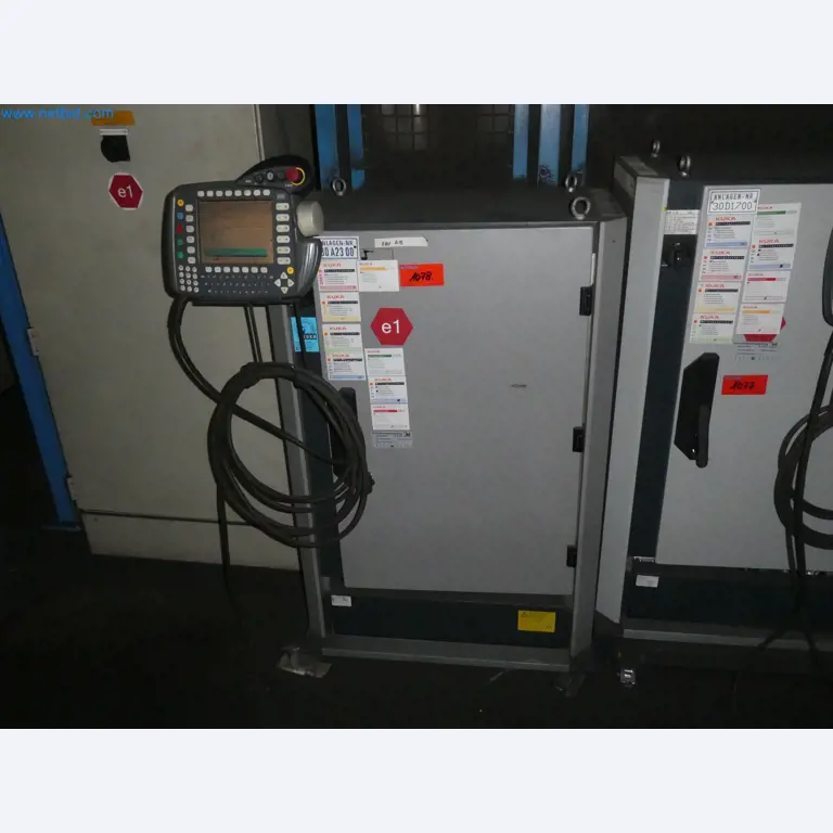 Robots, welding equipment and assembly accessories from the automotive industry-93