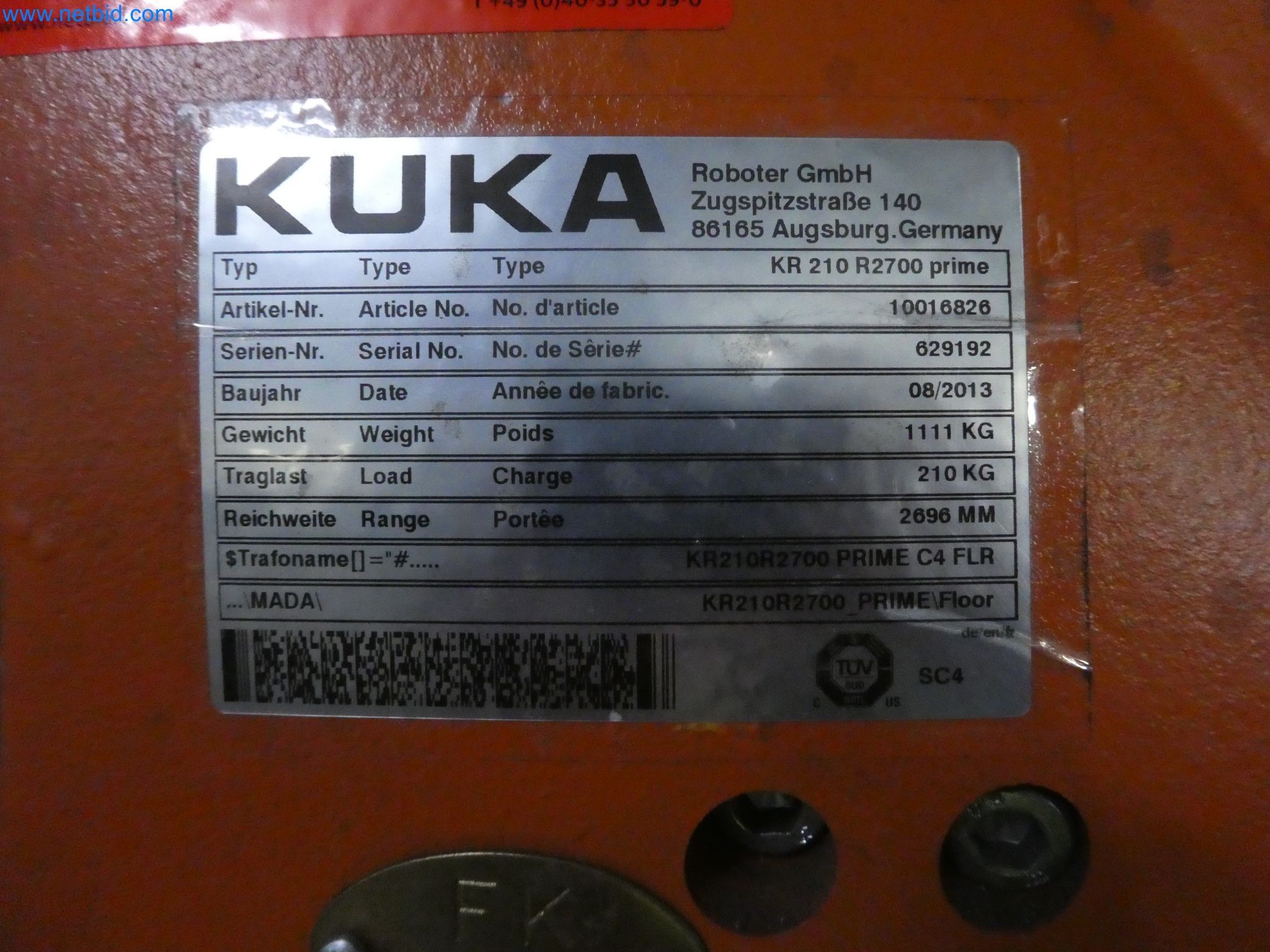 Robots, welding equipment and assembly accessories from the automotive industry-103