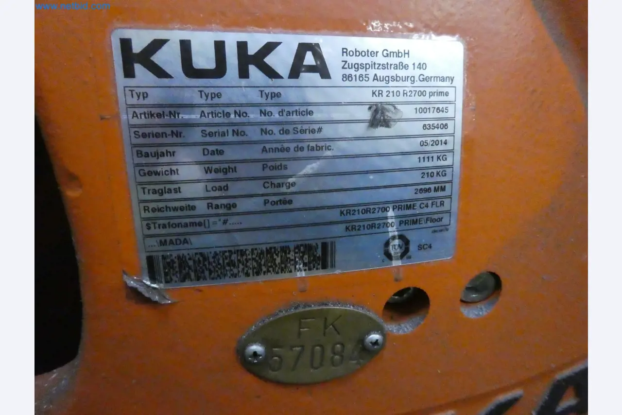 Robots, welding equipment and assembly accessories from the automotive industry-107