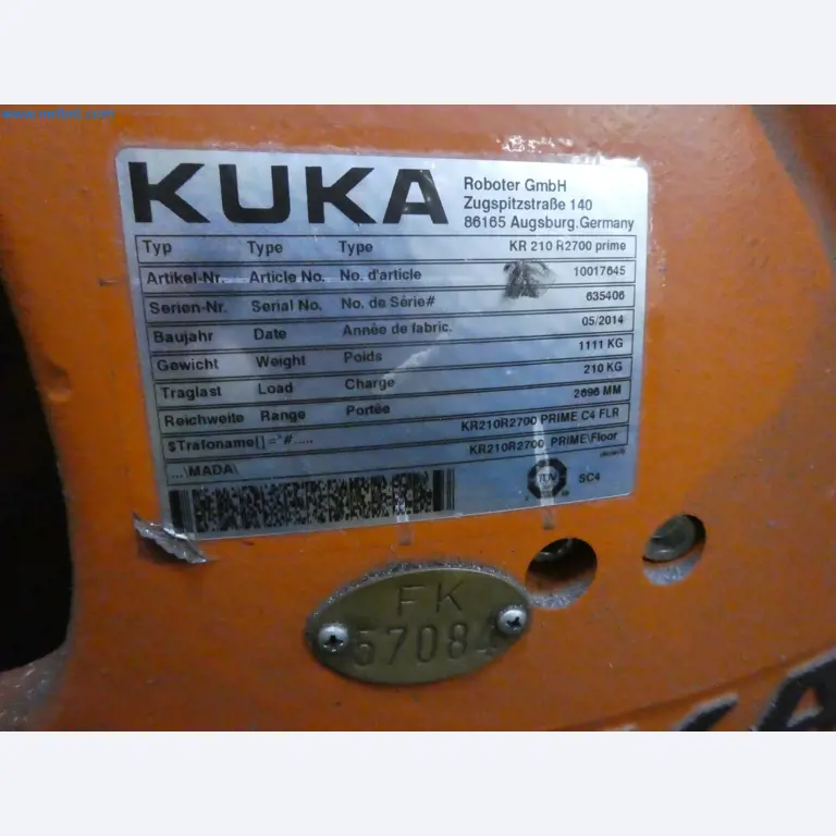 Robots, welding equipment and assembly accessories from the automotive industry-107