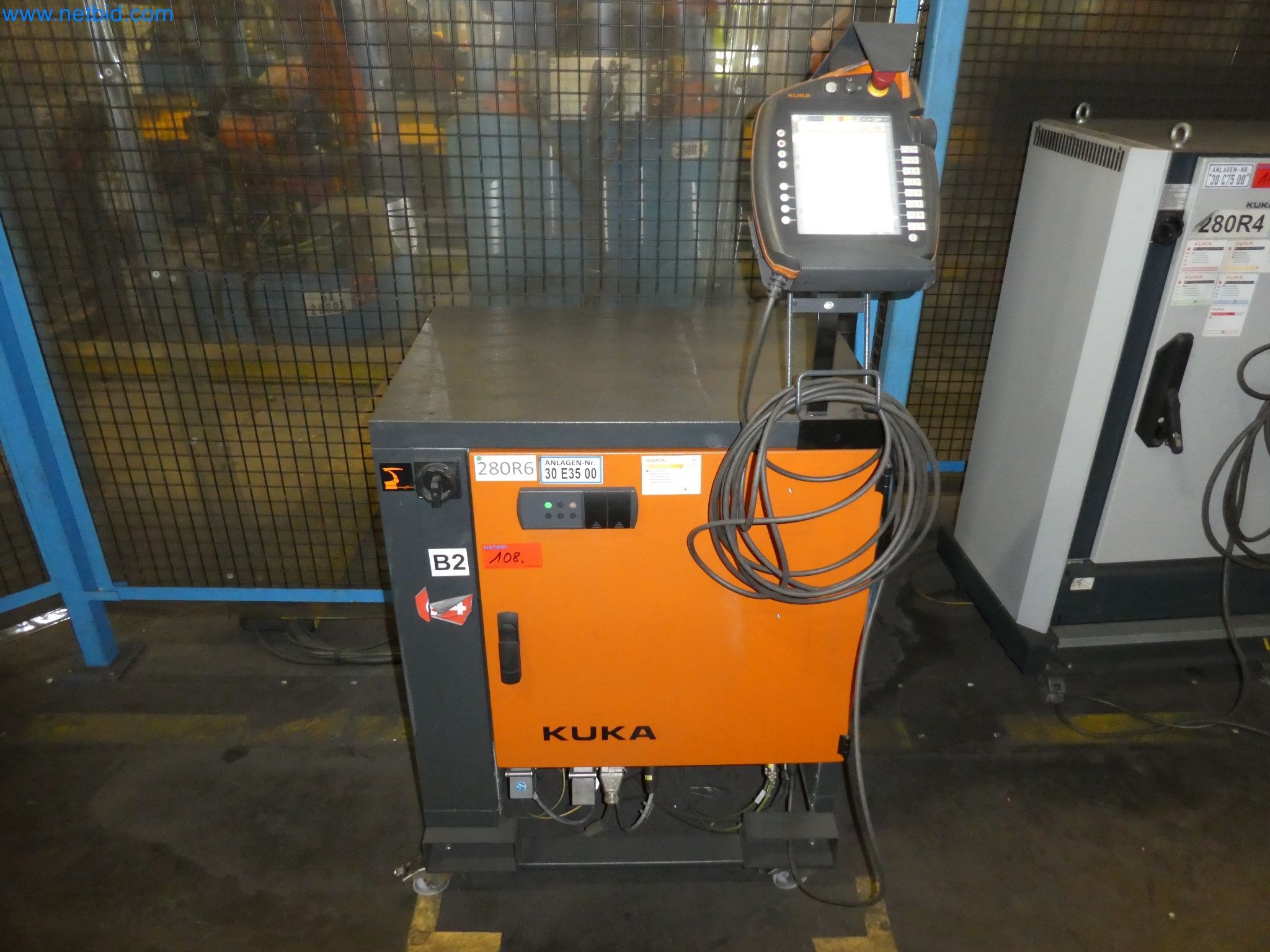 Robots, welding equipment and assembly accessories from the automotive industry-13