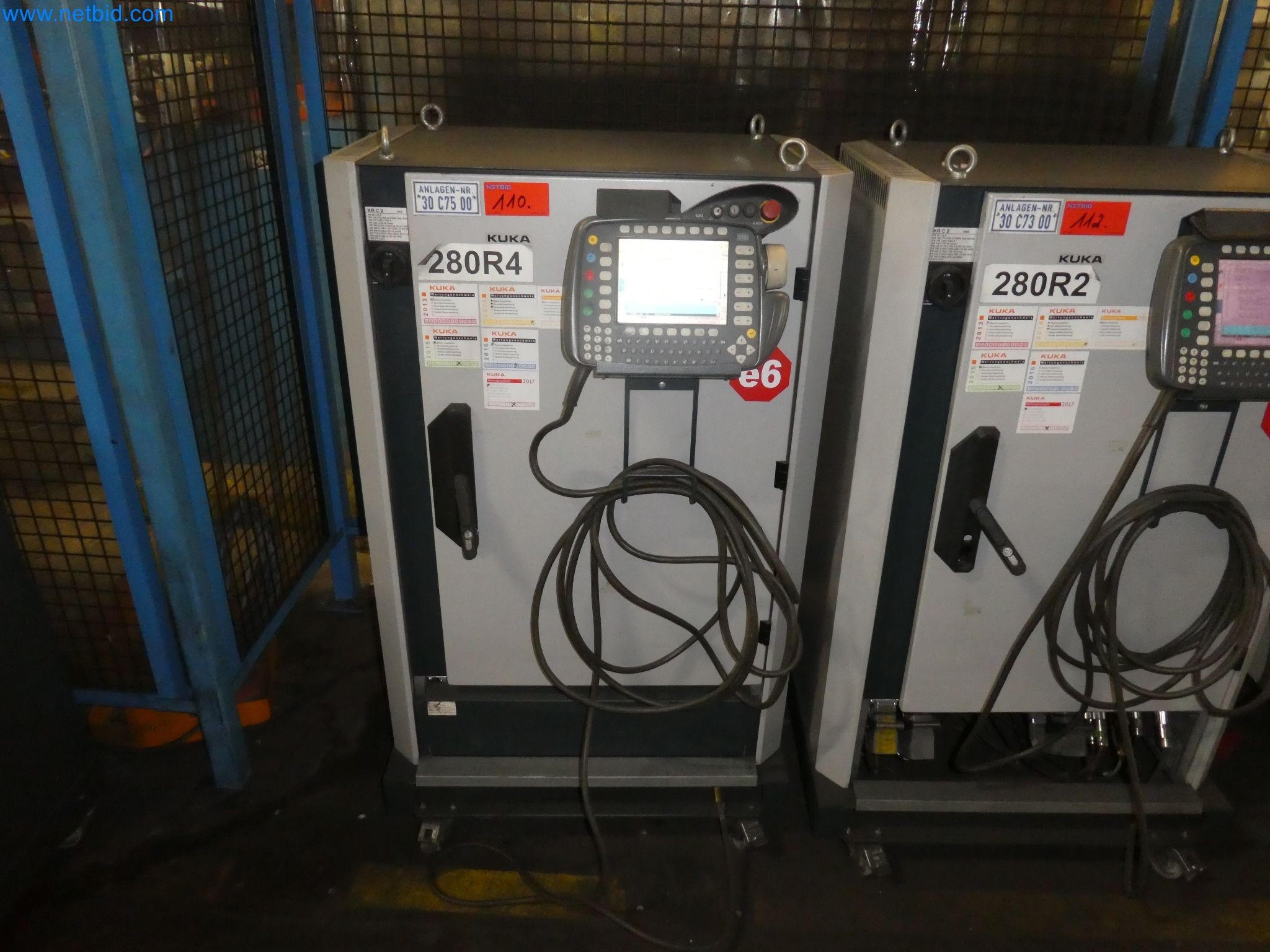 Robots, welding equipment and assembly accessories from the automotive industry-15