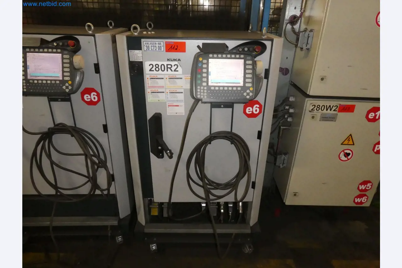 Robots, welding equipment and assembly accessories from the automotive industry-16