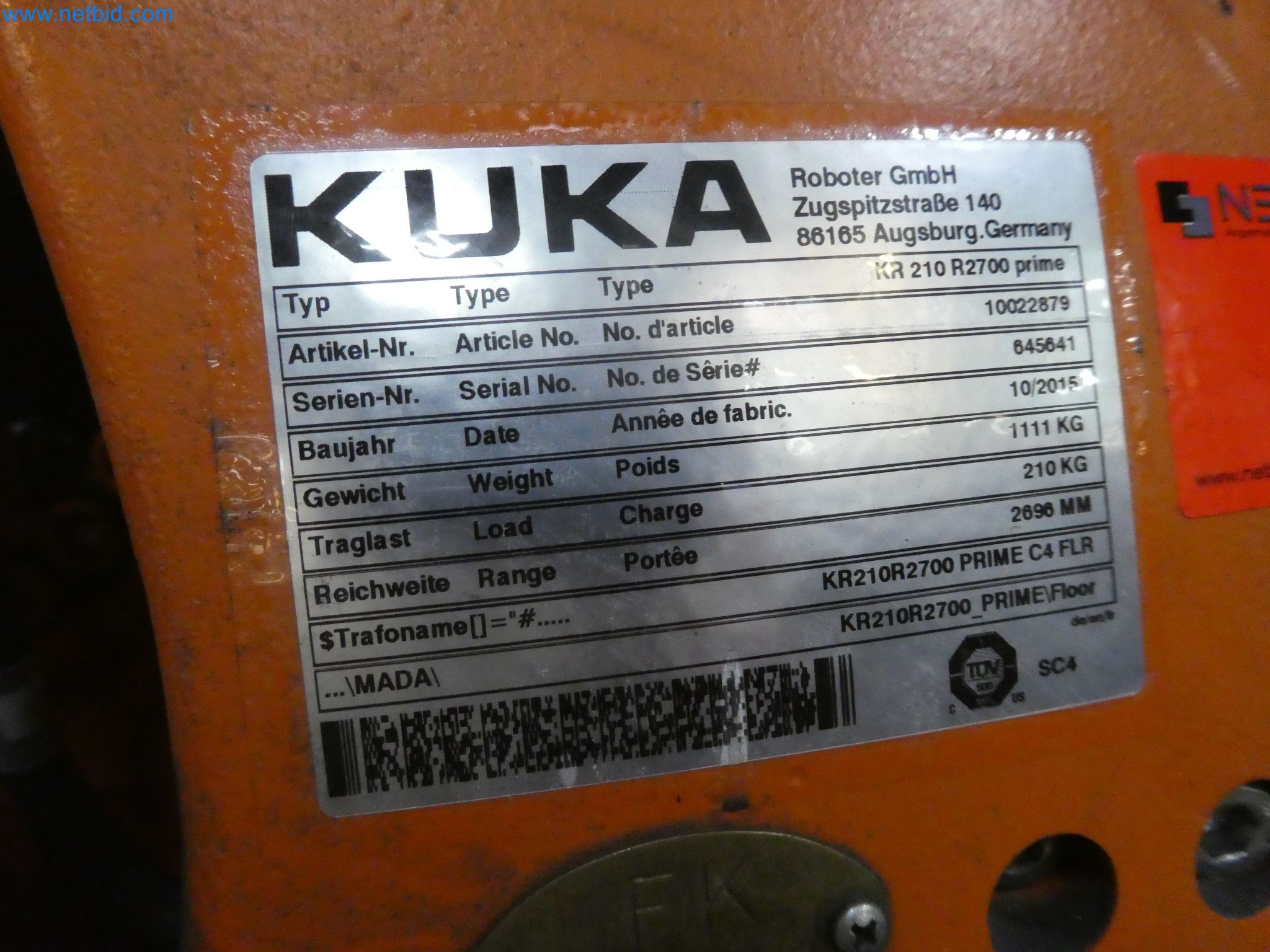 Robots, welding equipment and assembly accessories from the automotive industry-18