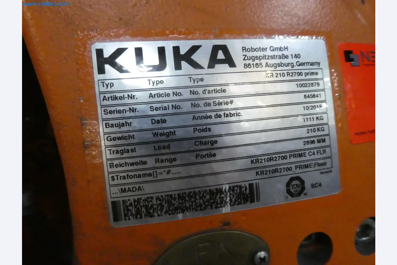 Robots, welding equipment and assembly accessories from the automotive industry-18