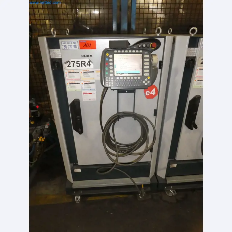 Robots, welding equipment and assembly accessories from the automotive industry-1