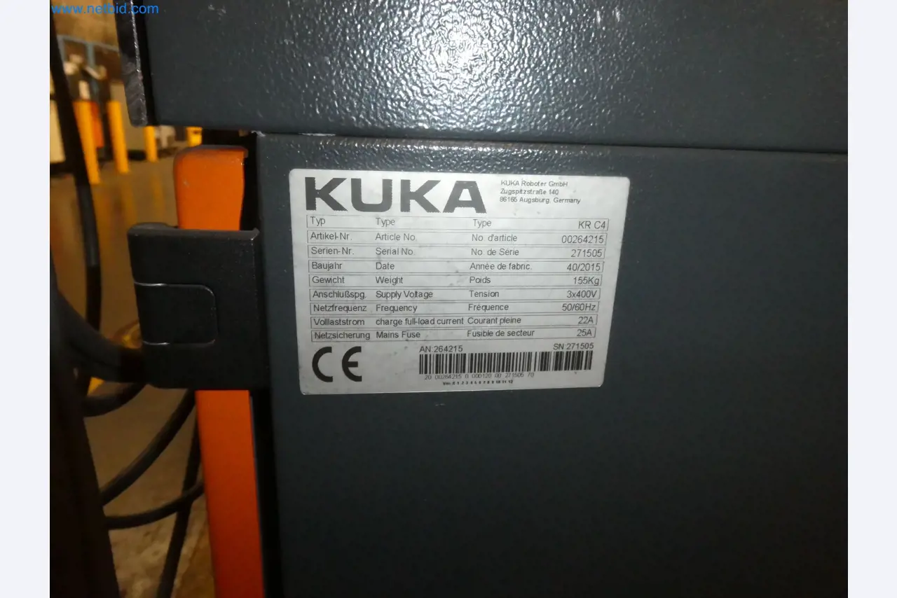 Robots, welding equipment and assembly accessories from the automotive industry-22