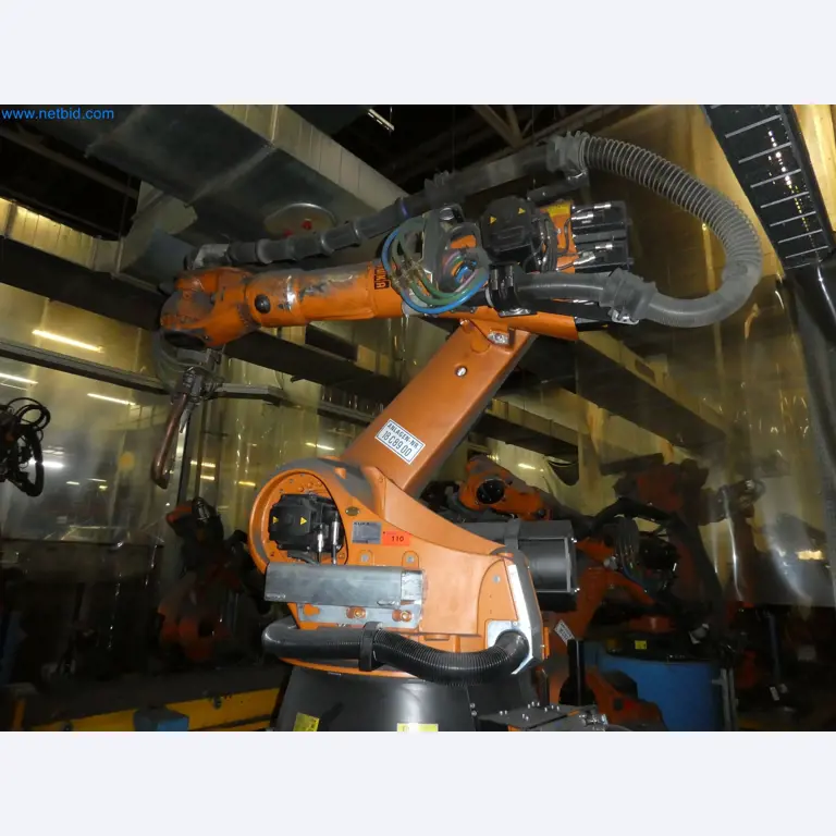 Robots, welding equipment and assembly accessories from the automotive industry-23