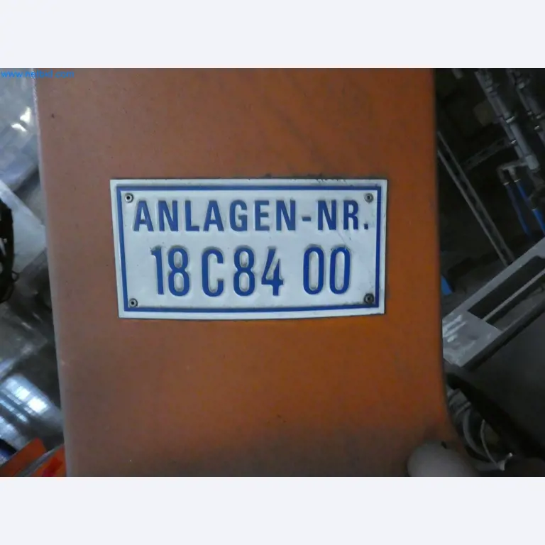 Robots, welding equipment and assembly accessories from the automotive industry-24