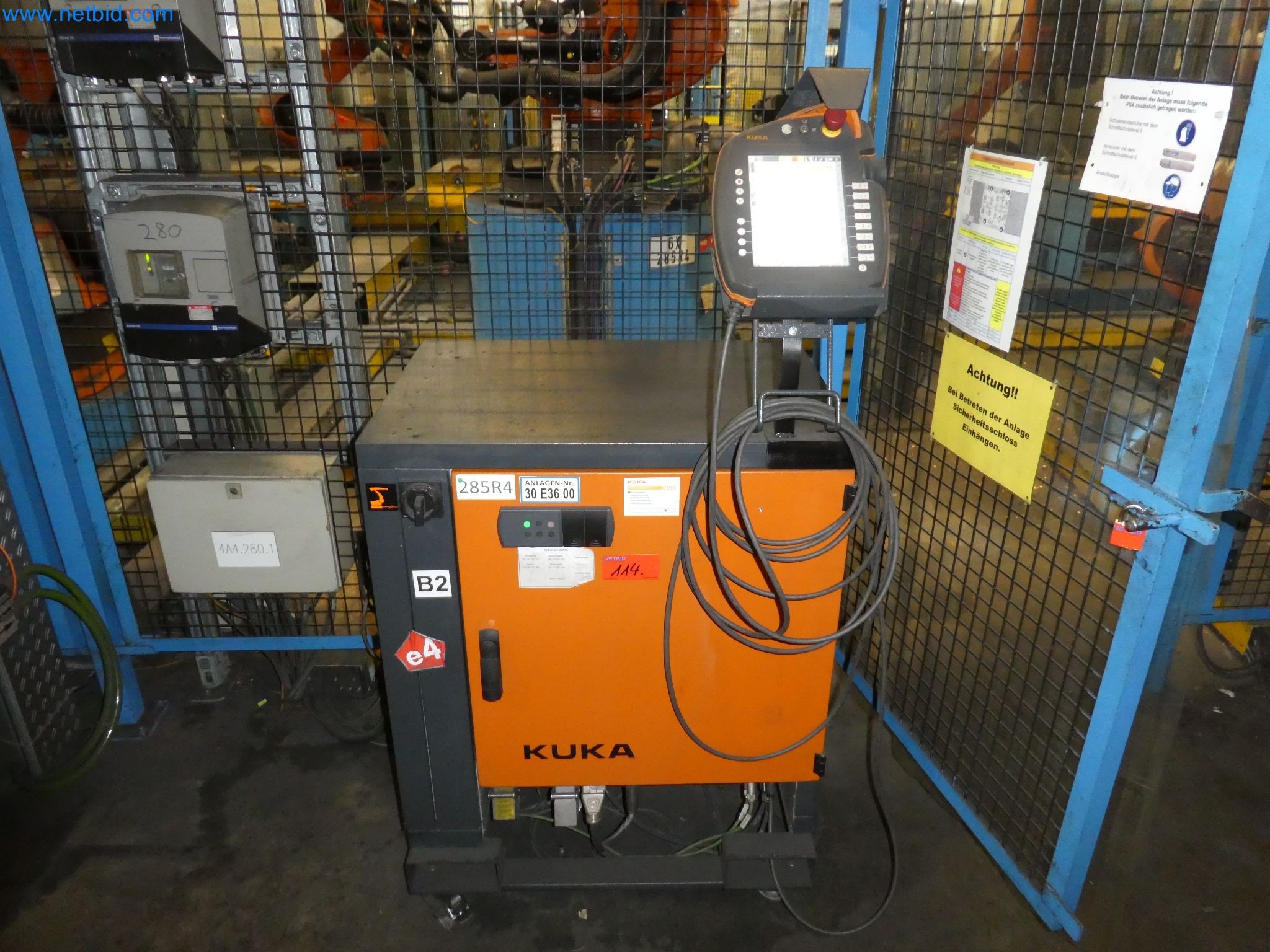 Robots, welding equipment and assembly accessories from the automotive industry-25