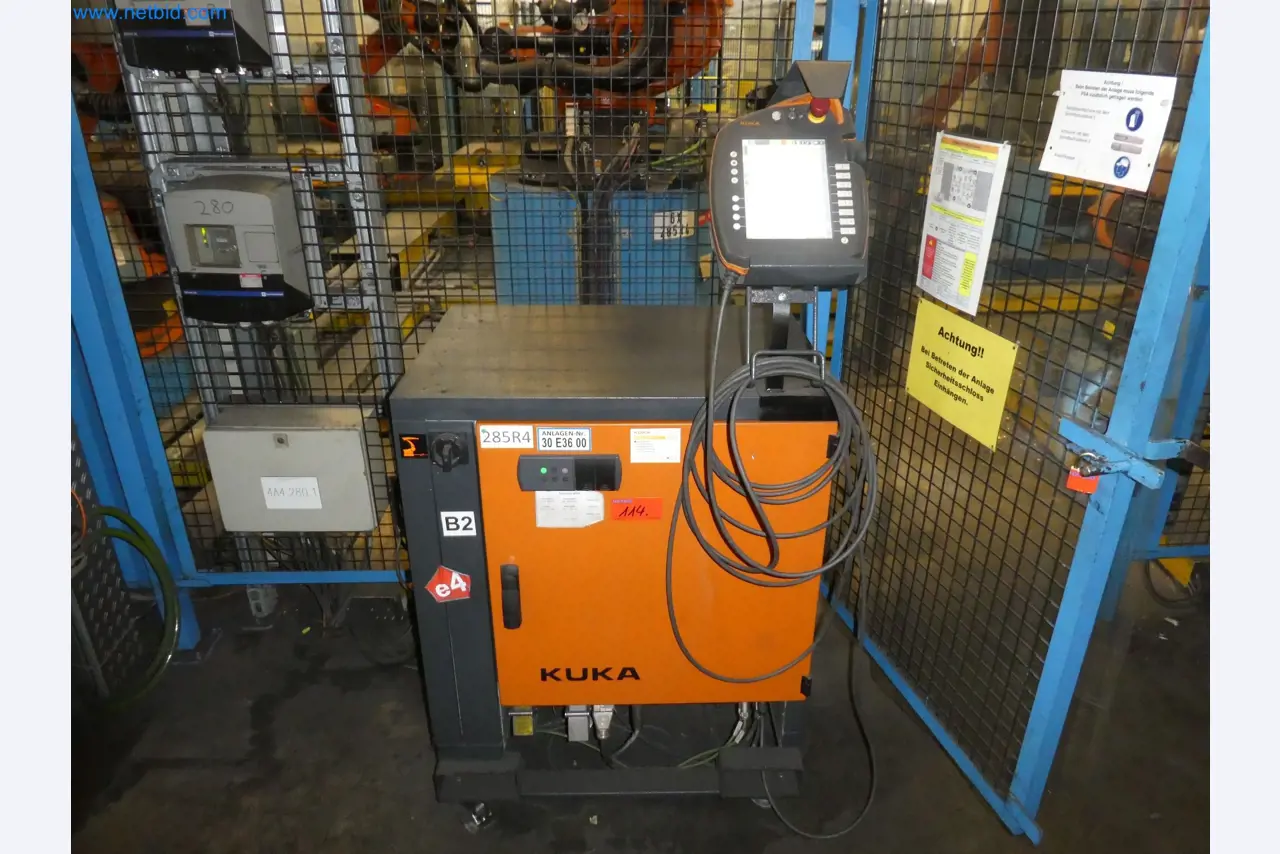 Robots, welding equipment and assembly accessories from the automotive industry-25