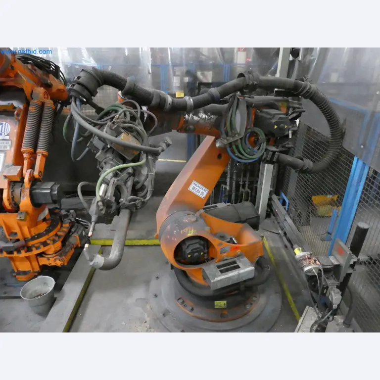 Robots, welding equipment and assembly accessories from the automotive industry-27