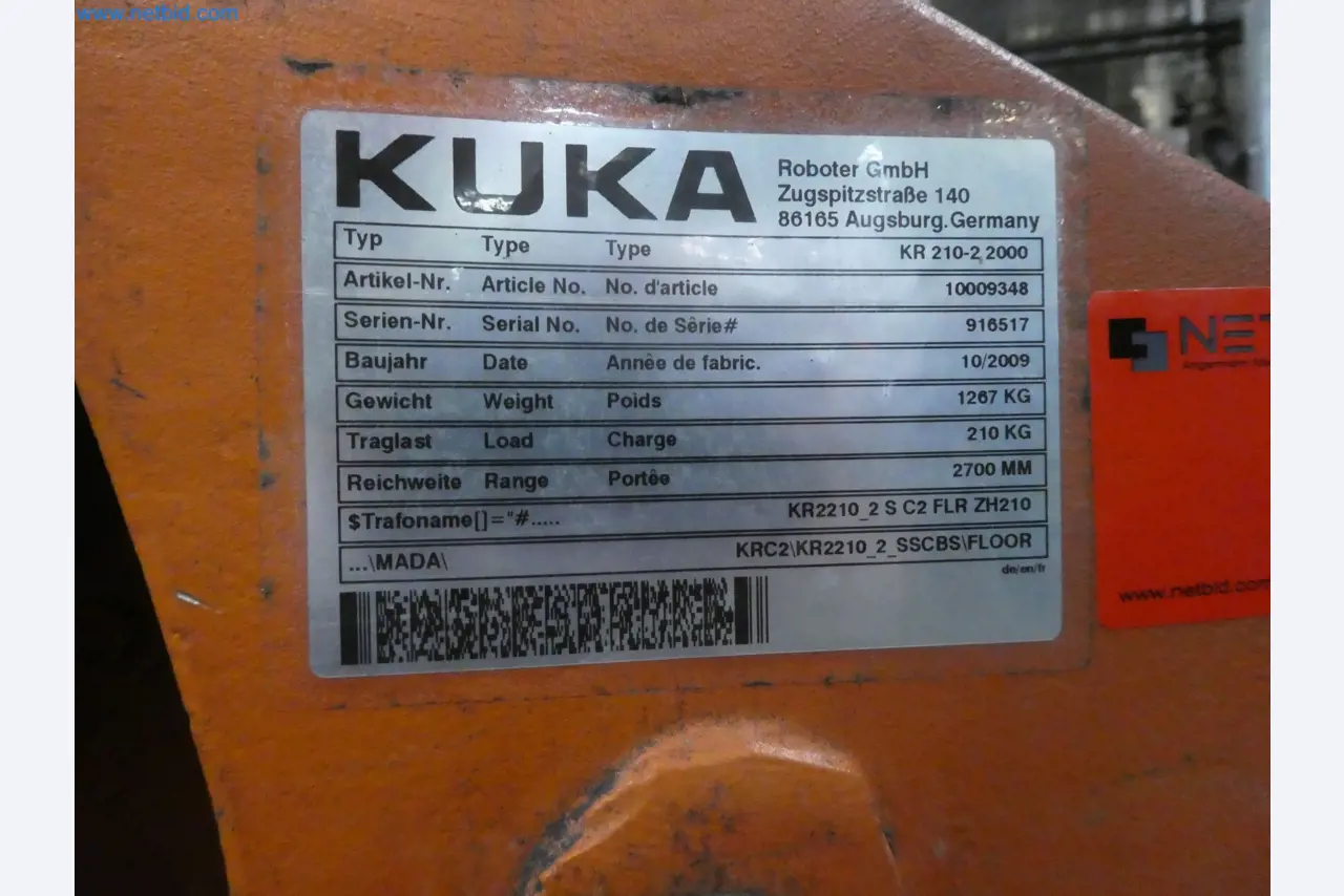 Robots, welding equipment and assembly accessories from the automotive industry-28