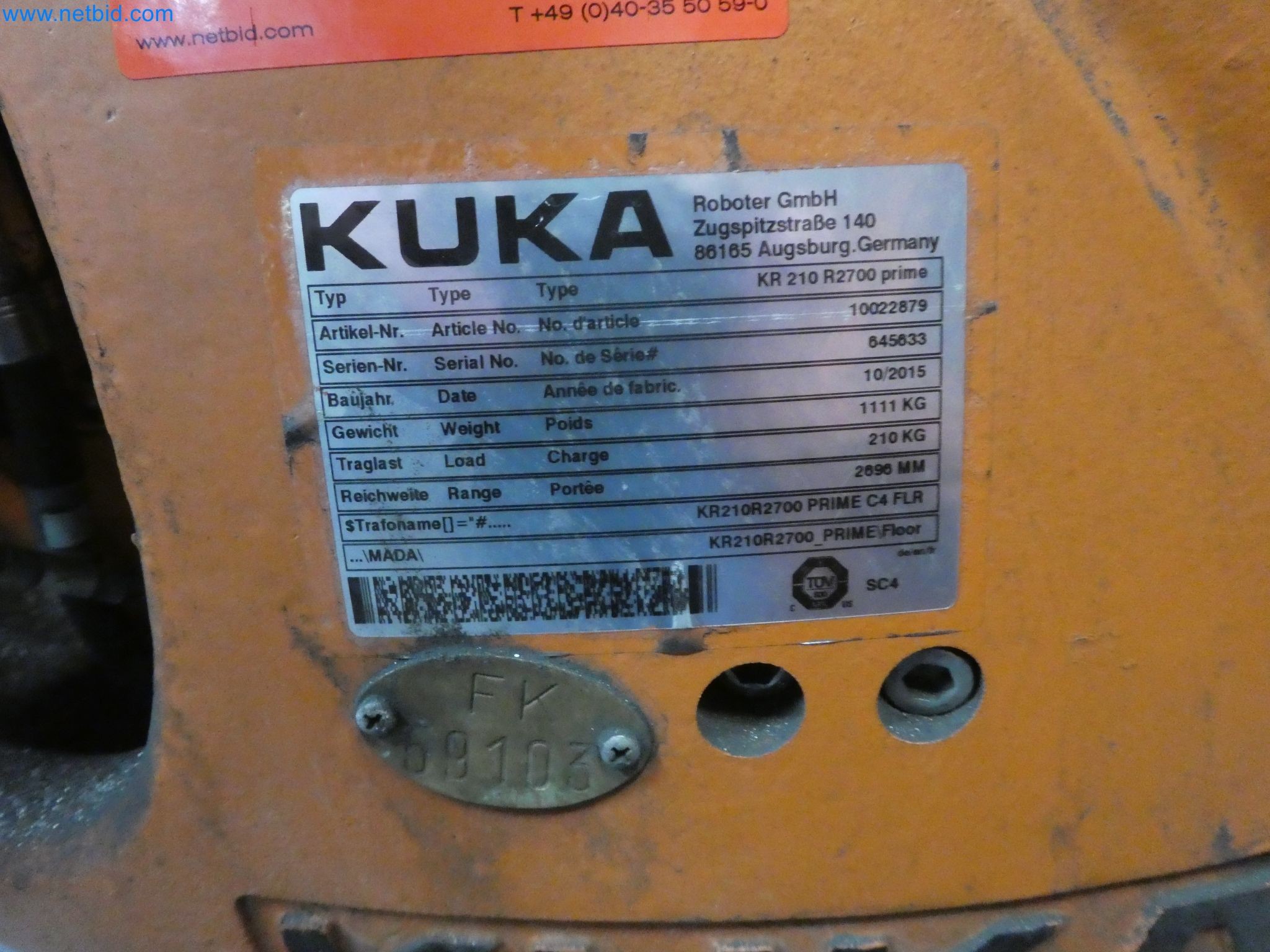 Robots, welding equipment and assembly accessories from the automotive industry-29