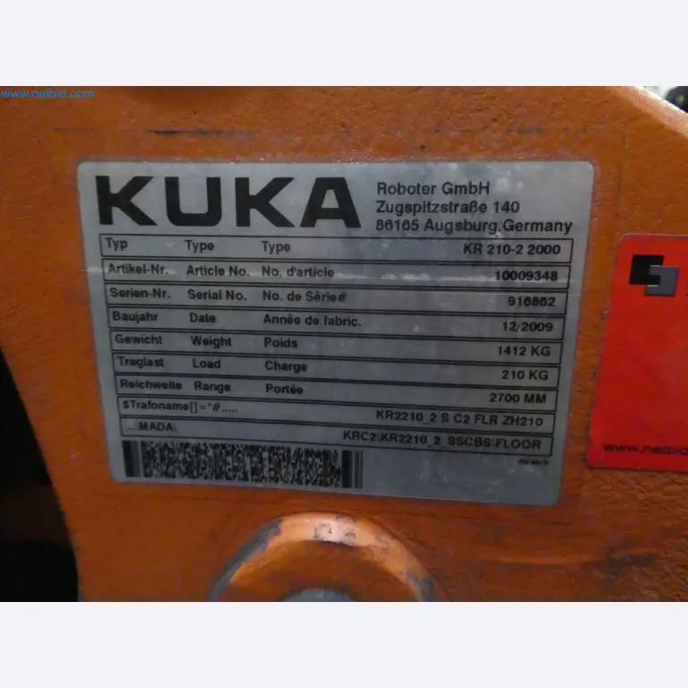 Robots, welding equipment and assembly accessories from the automotive industry-2