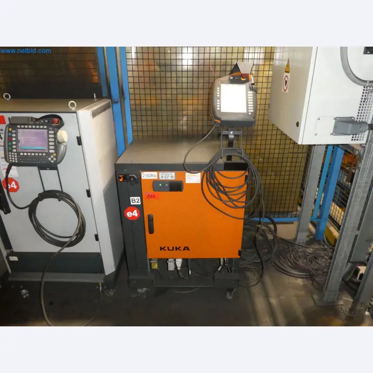 Robots, welding equipment and assembly accessories from the automotive industry-32