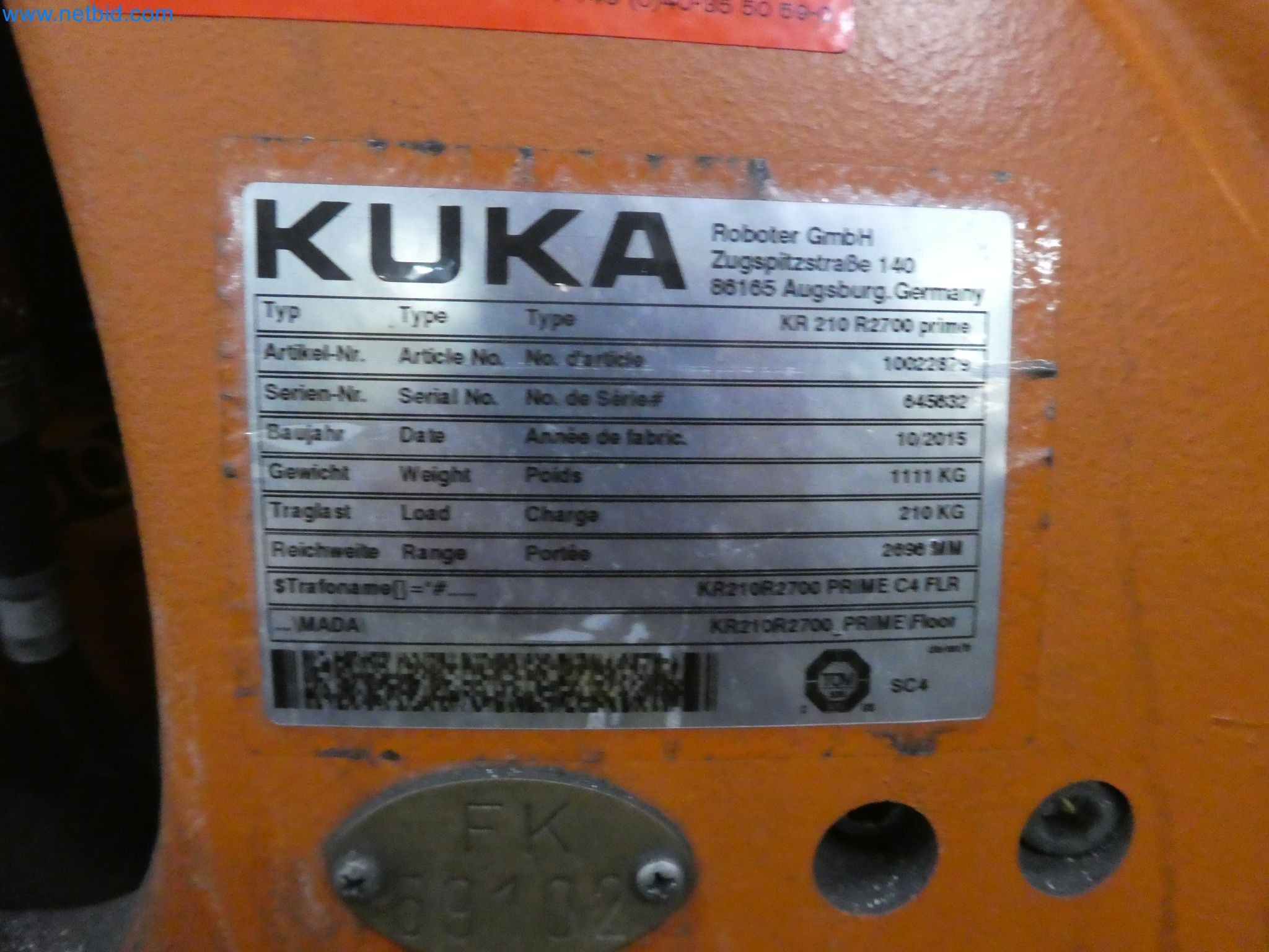 Robots, welding equipment and assembly accessories from the automotive industry-35