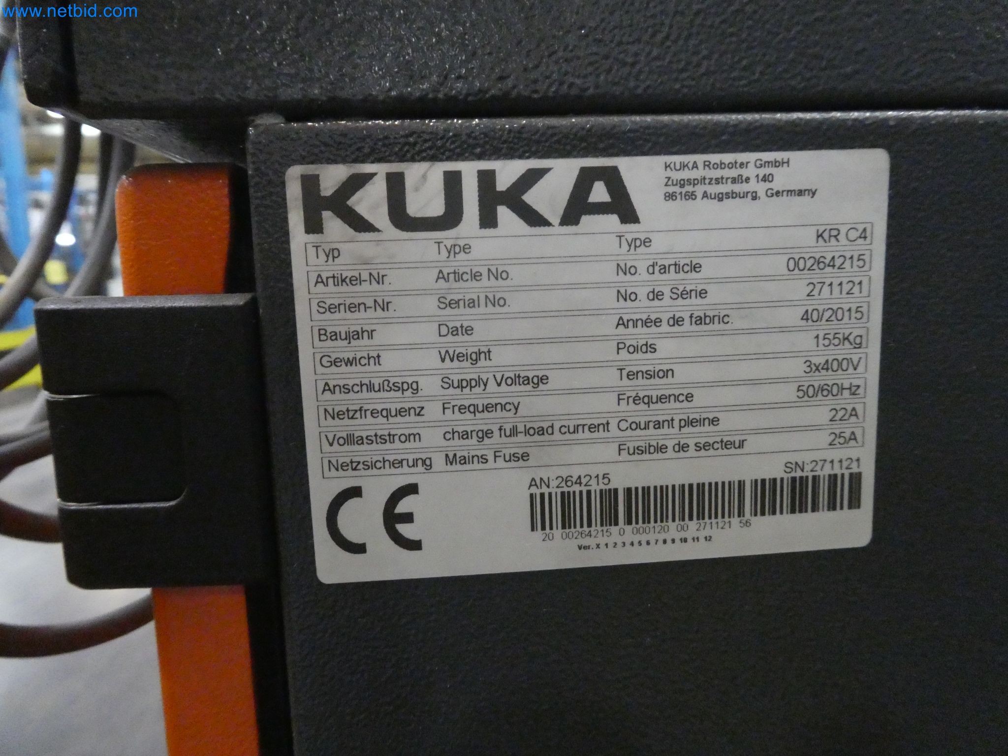 Robots, welding equipment and assembly accessories from the automotive industry-48