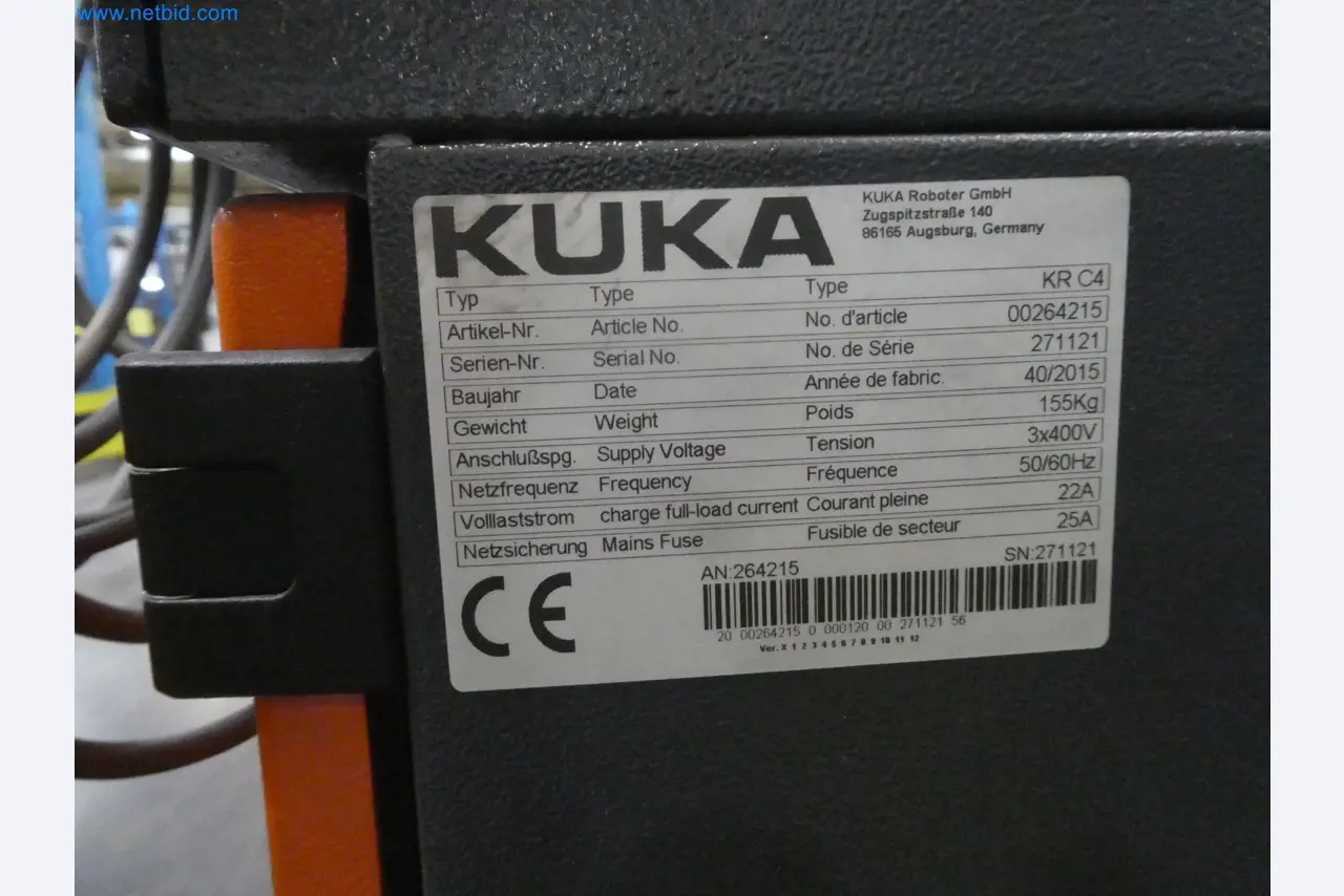 Robots, welding equipment and assembly accessories from the automotive industry-48